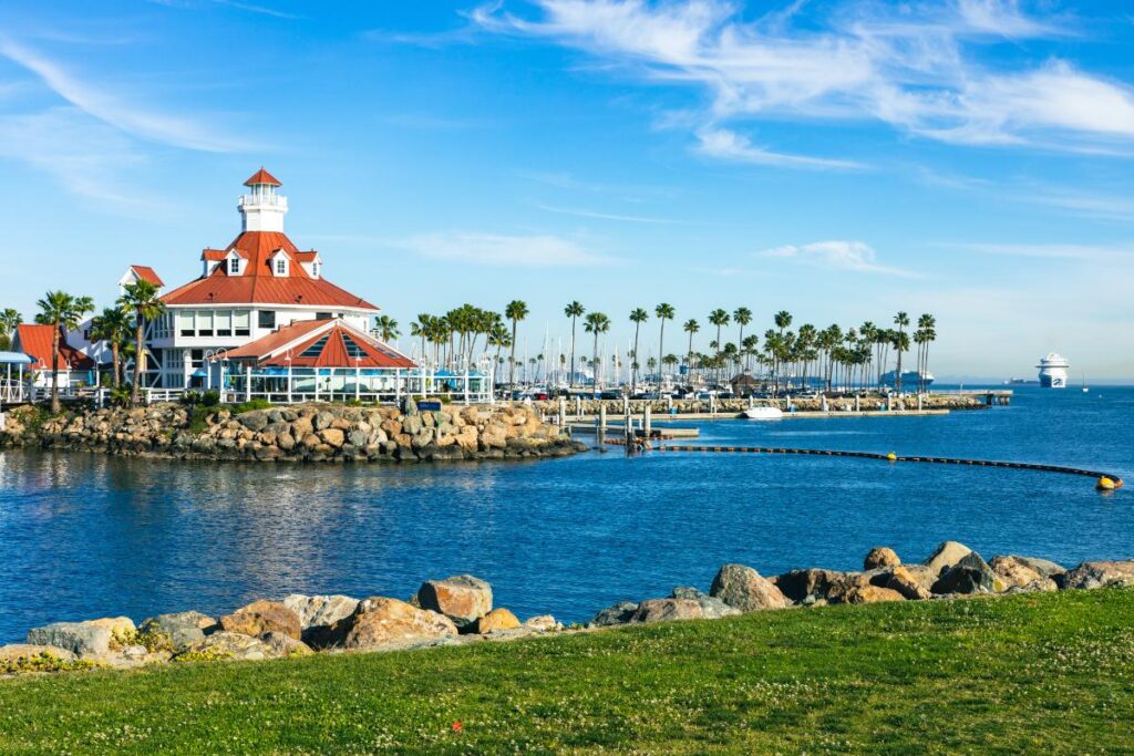 gorgeous view of teen mental health treatment center on beach